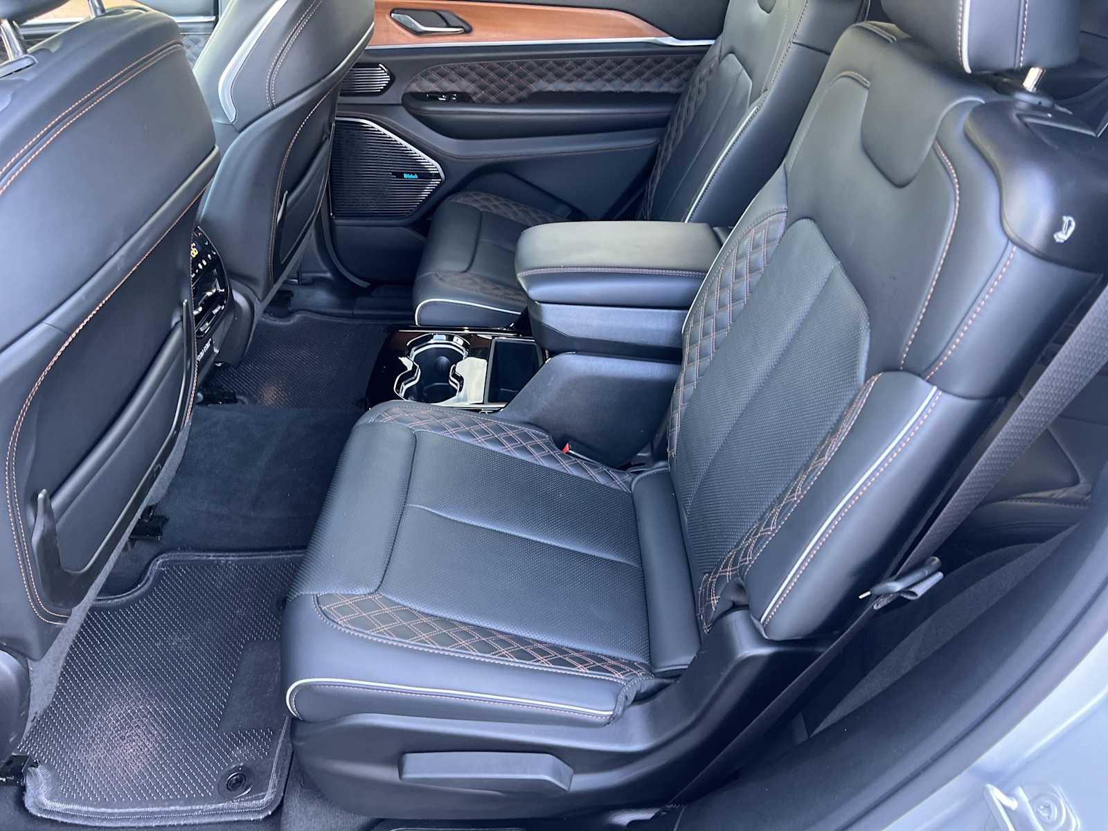 Used 2023 Jeep Grand Cherokee L Summit image 21