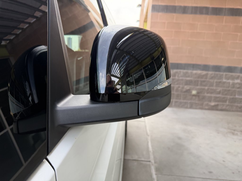 Used 2025 Volkswagen ID. Buzz Pro S RWD image 12