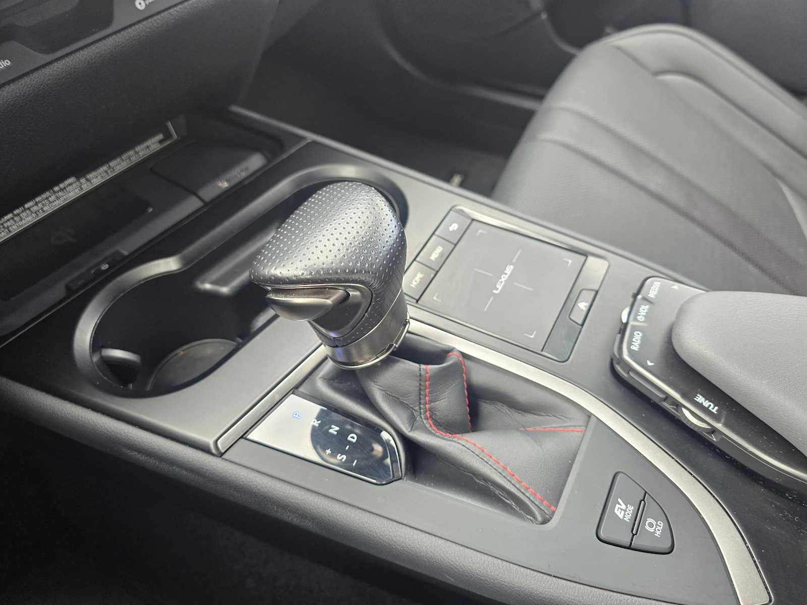 Used 2022 Lexus UX 250h F Sport w/ Accessory Package (Z2) image 30