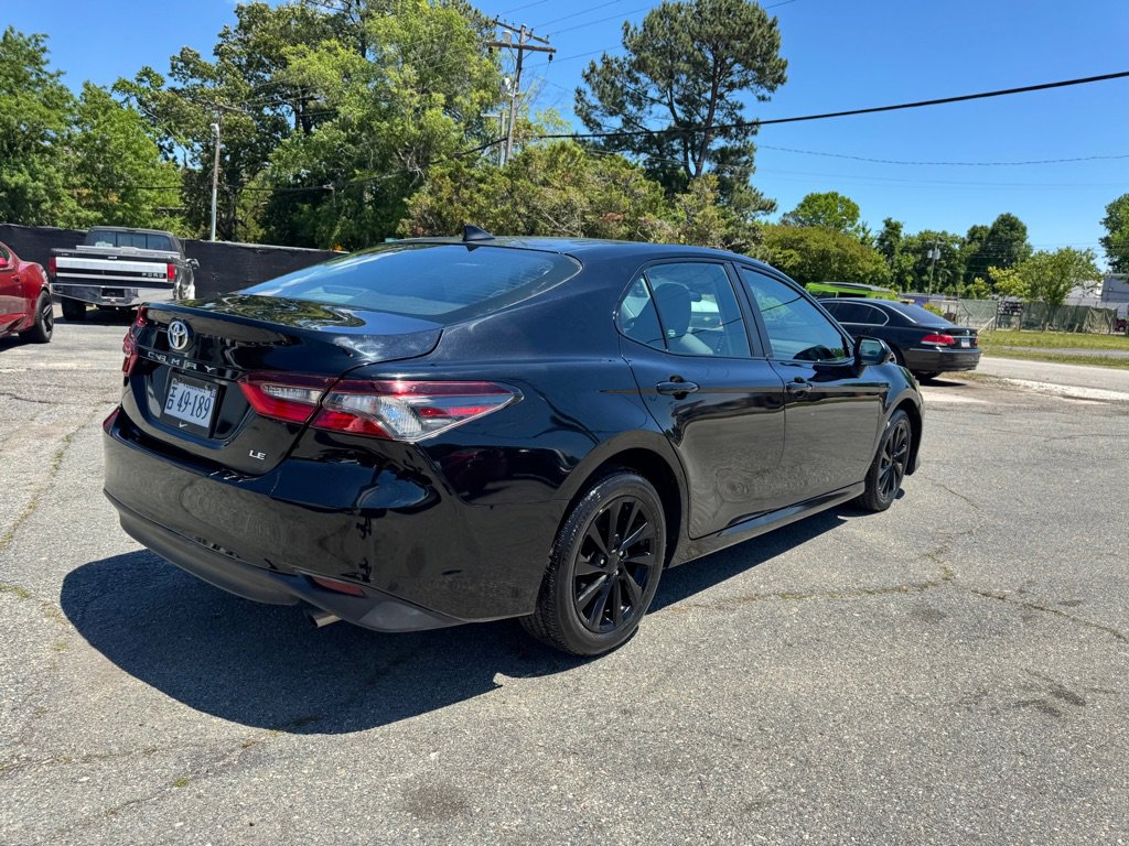 Used 2024 Toyota Camry LE FWD image 5