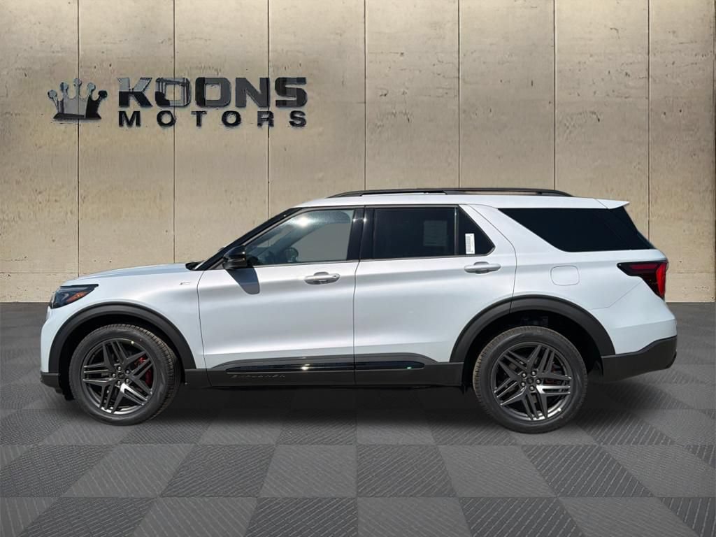 New 2026 Ford Explorer ST-Line w/ ST-Line Street Pack AWD/4WD image 4