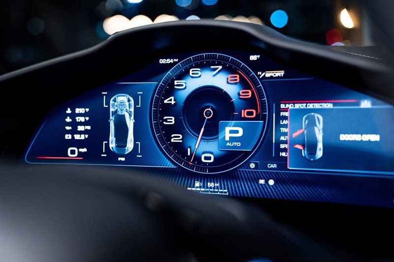 Used 2024 Ferrari Purosangue AWD/4WD image 16