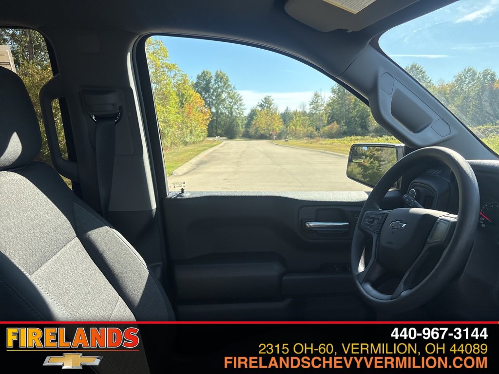 New 2026 Chevrolet Silverado 1500 Custom Trail Boss w/ LPO, Dark Essentials Package image 25