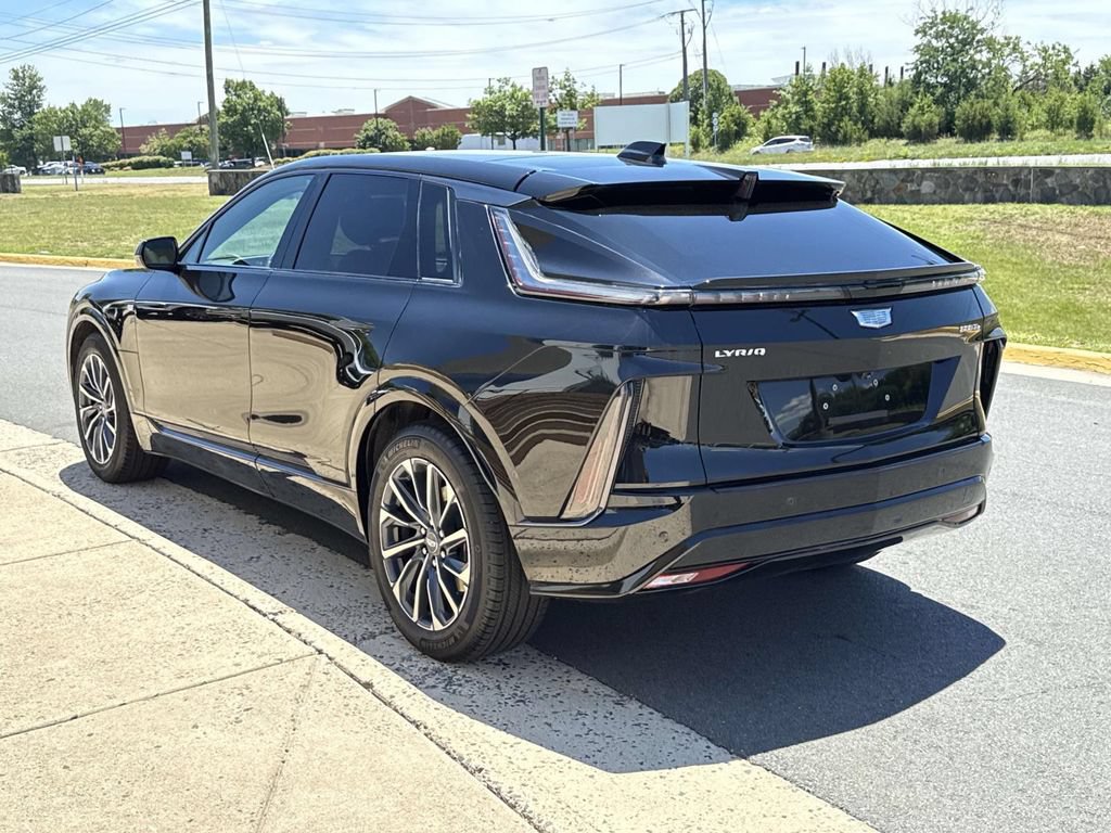 Certified 2024 Cadillac Lyriq Sport w/ LPO, Floor Liner Package AWD/4WD image 23