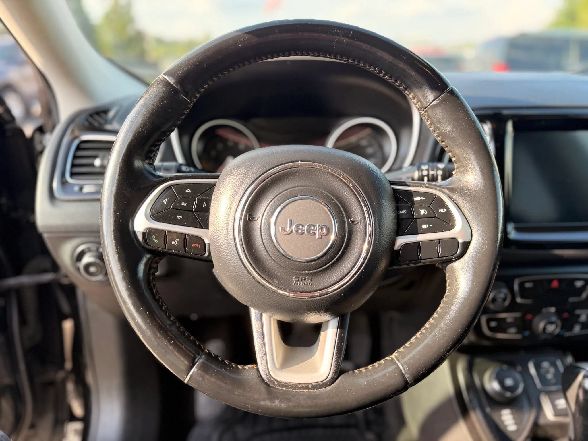 Used 2018 Jeep Compass Limited AWD/4WD image 24