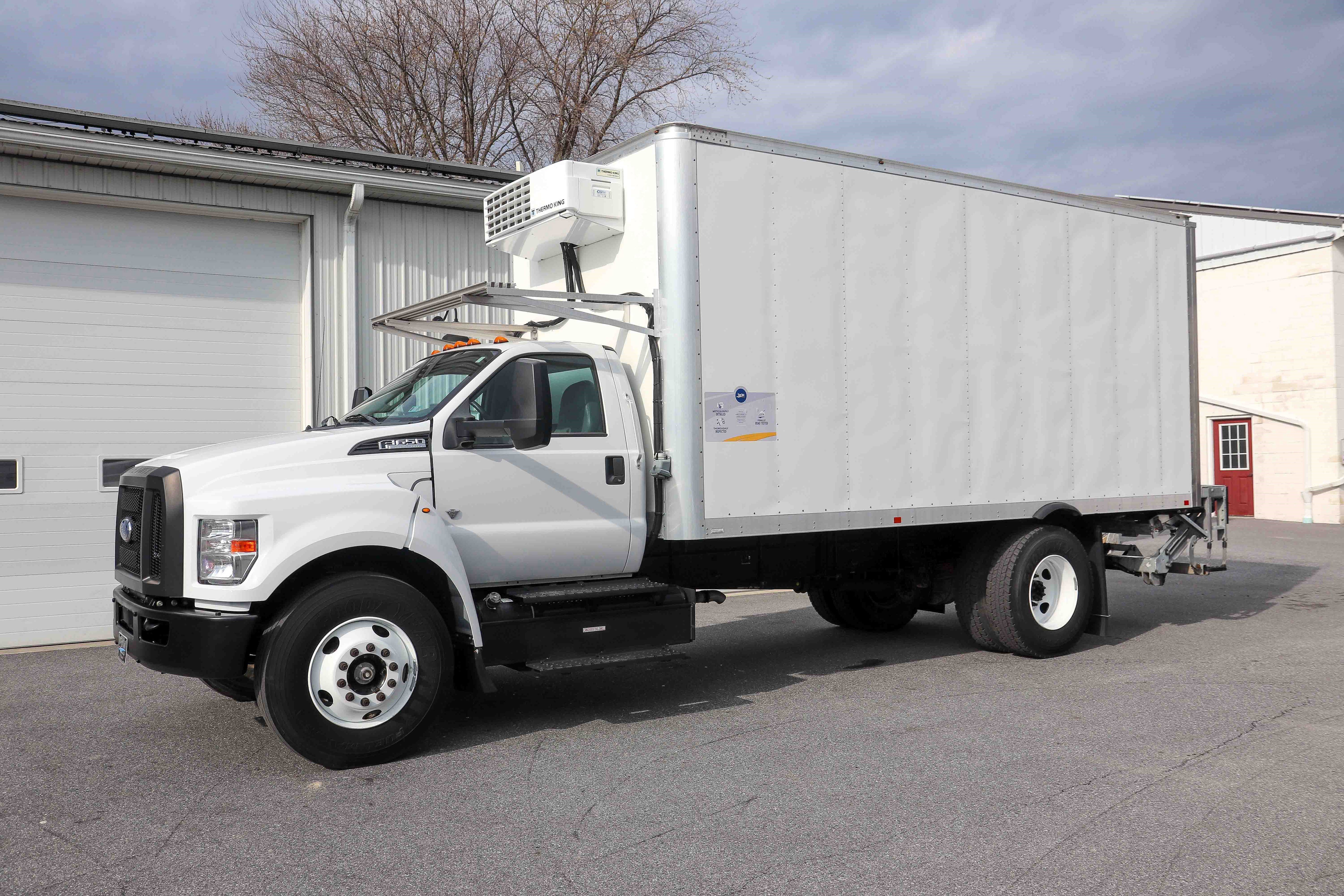 Used 2022 Ford F650 2WD Regular Cab Super Duty image 7
