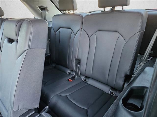 Used 2024 Audi Q7 3.0T Prestige image 22