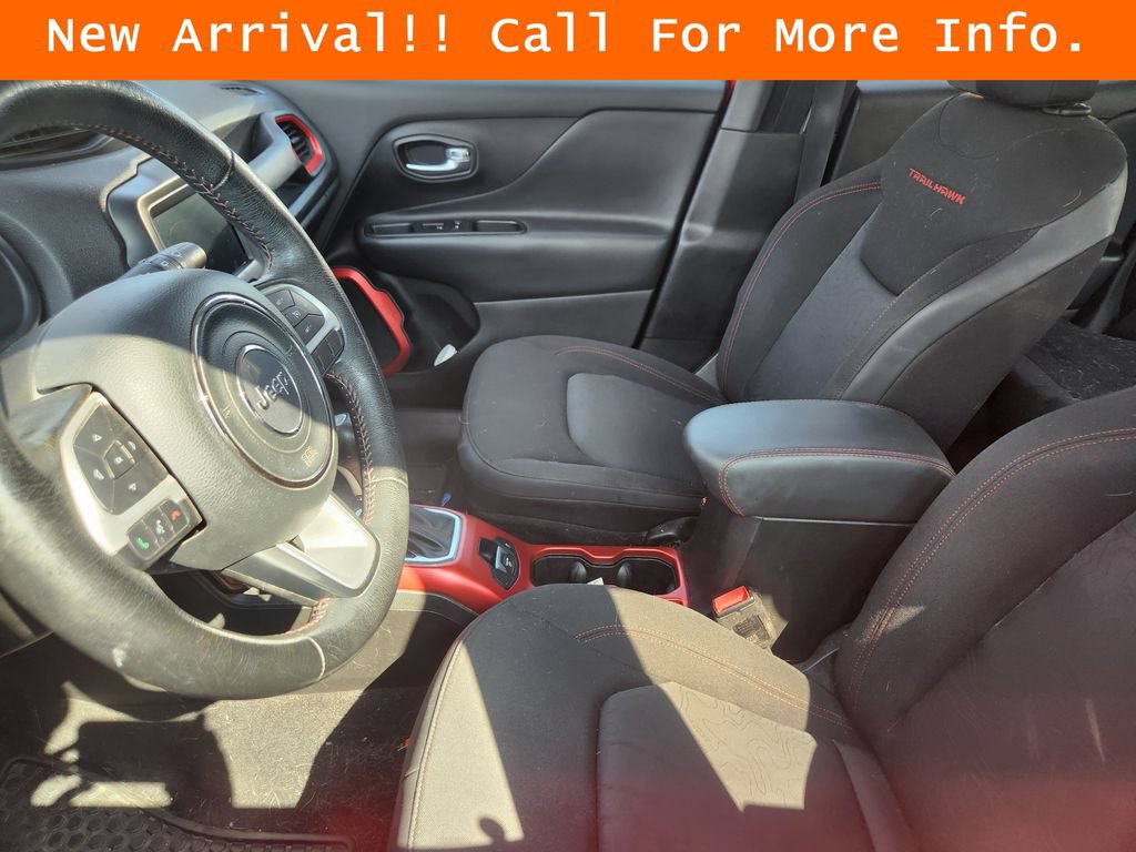 Used 2018 Jeep Renegade Trailhawk AWD/4WD image 11