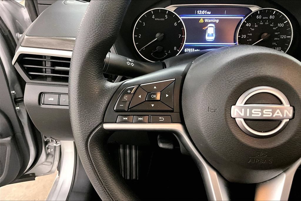 Used 2023 Nissan Altima 2.5 SV AWD/4WD image 11