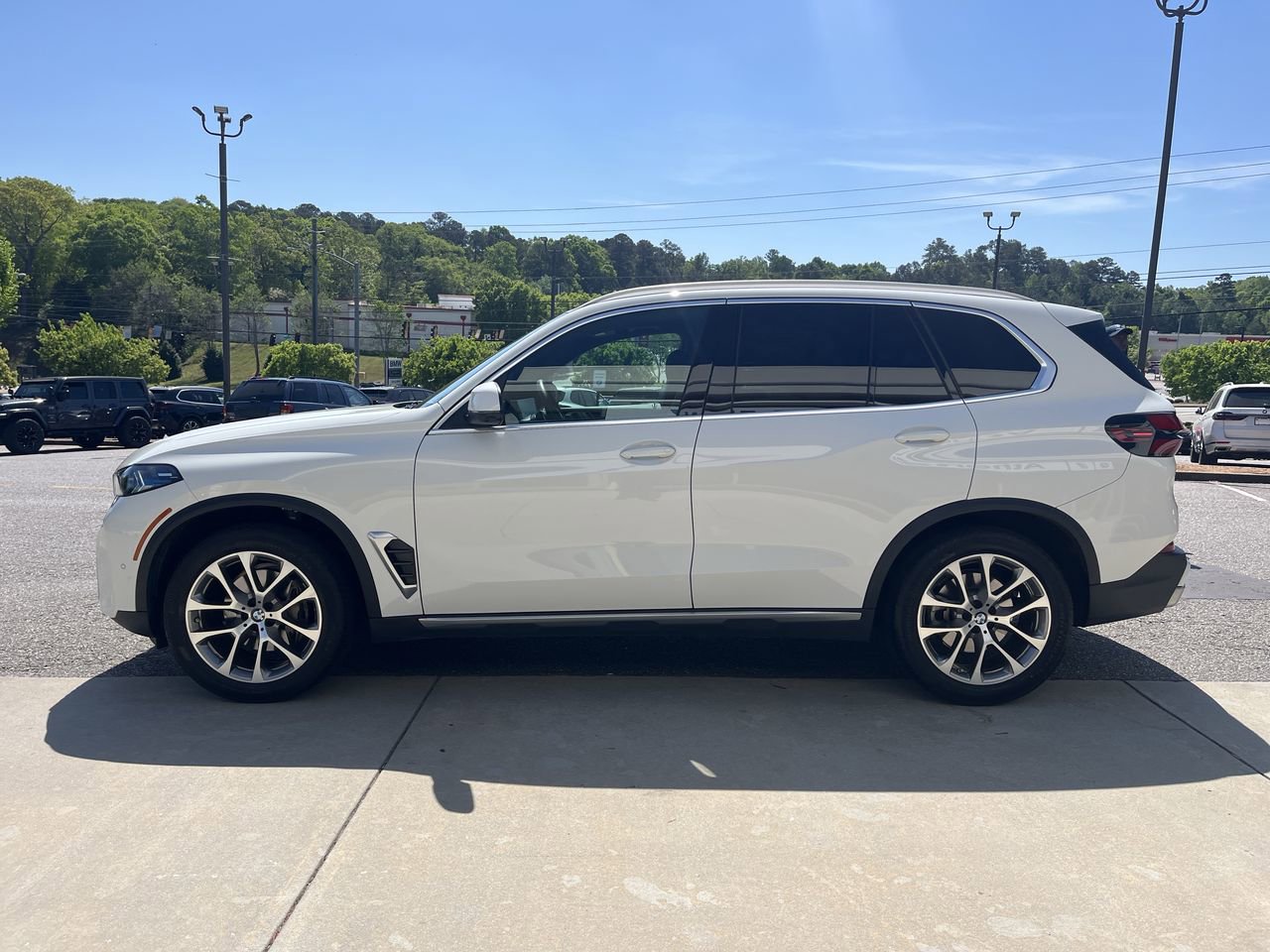 Certified 2024 BMW X5 sDrive40i w/ Premium Package image 5