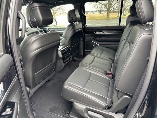 New 2024 Jeep Wagoneer 4WD w/ Convenience Group I image 20