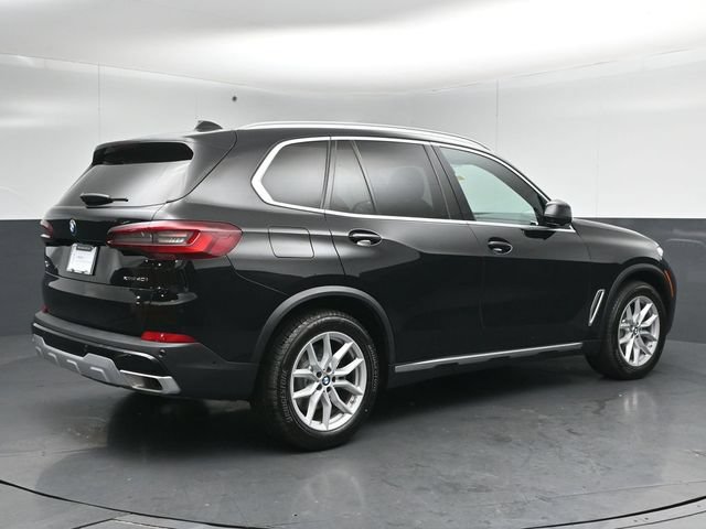 Used 2023 BMW X5 xDrive40i w/ Premium Package AWD/4WD image 7