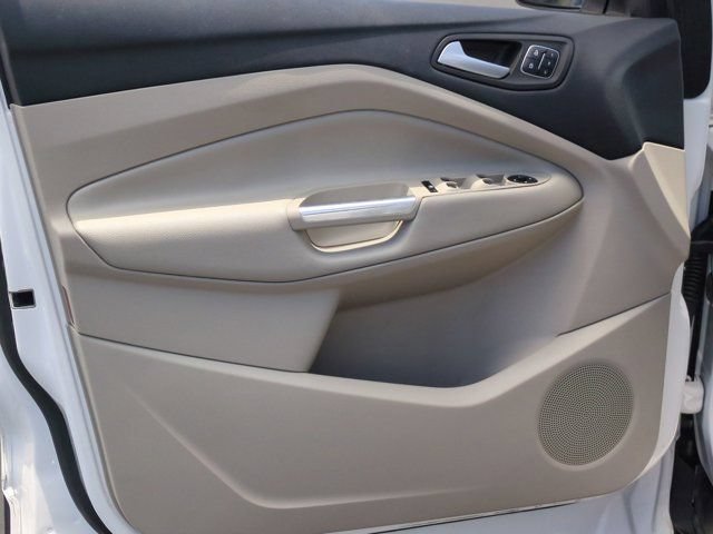 Used 2018 Ford Escape Titanium w/ Ford Safe & Smart Package FWD image 14