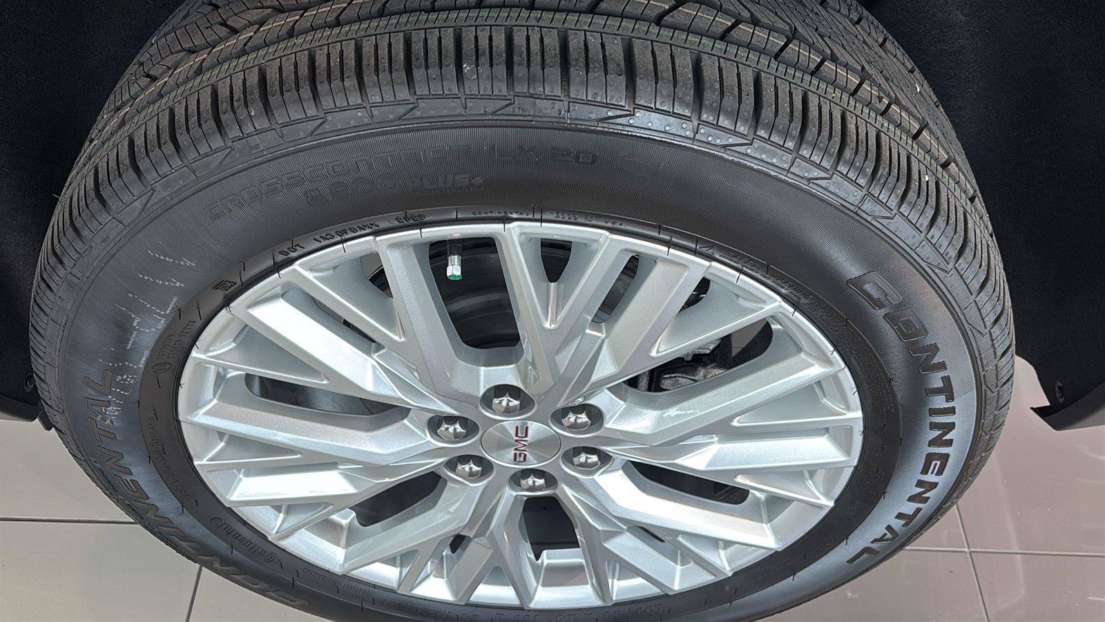 New 2026 GMC Acadia Elevation w/ Elevation Premium Package FWD image 10