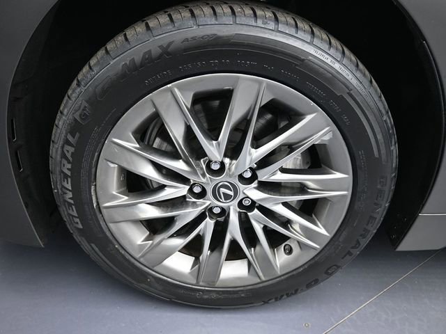 Used 2018 Lexus LS 500 image 23