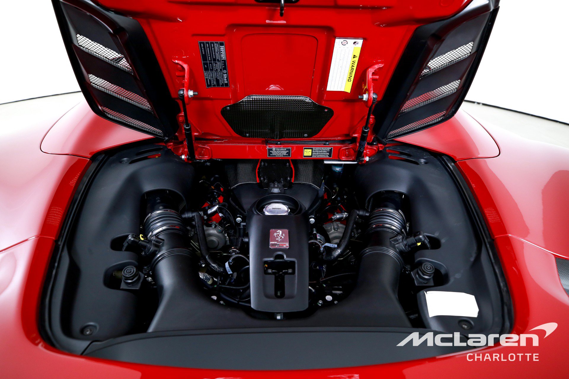 Used 2020 Ferrari 488 Pista Spider image 30