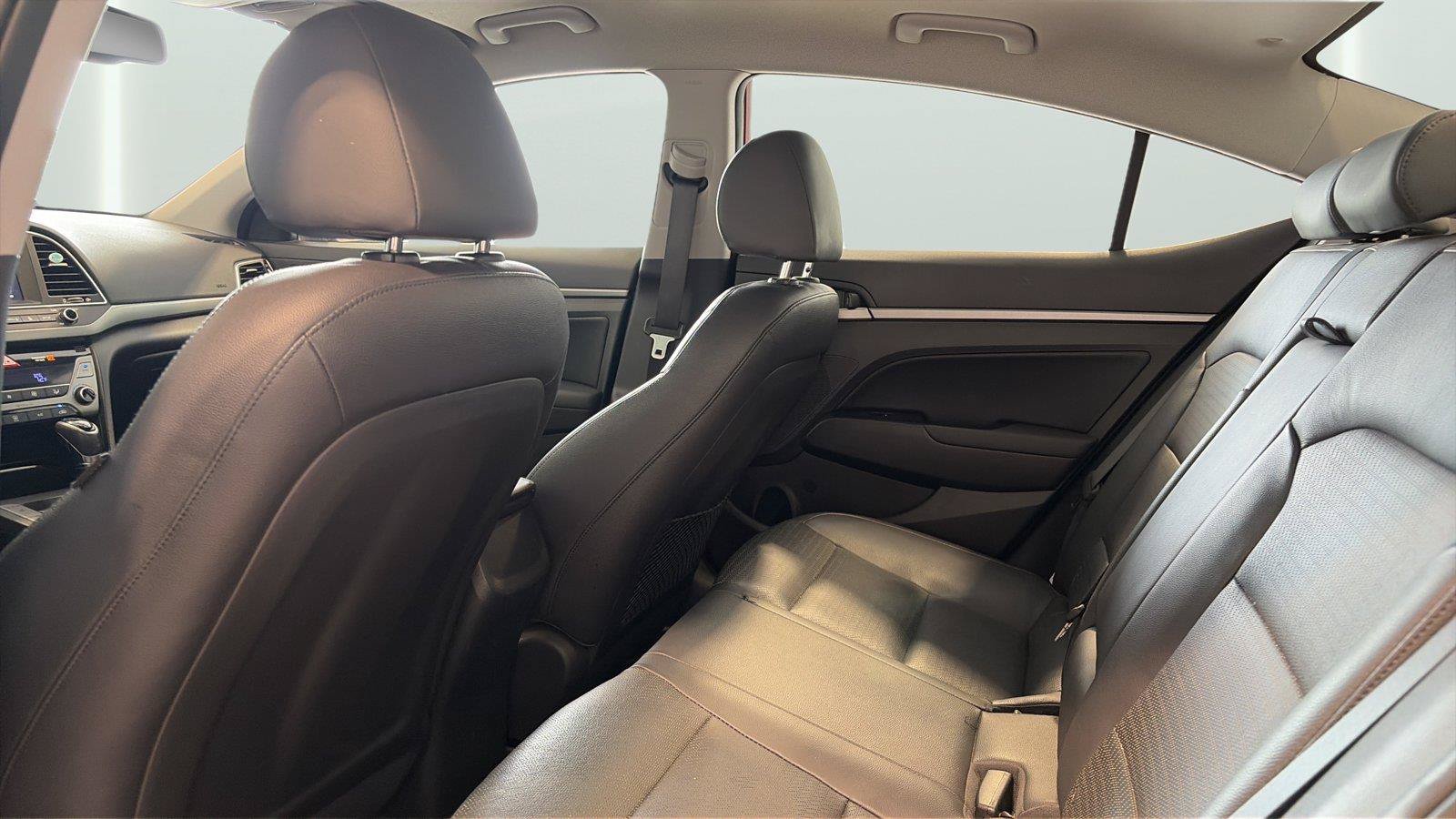 Used 2017 Hyundai Elantra Limited FWD image 17