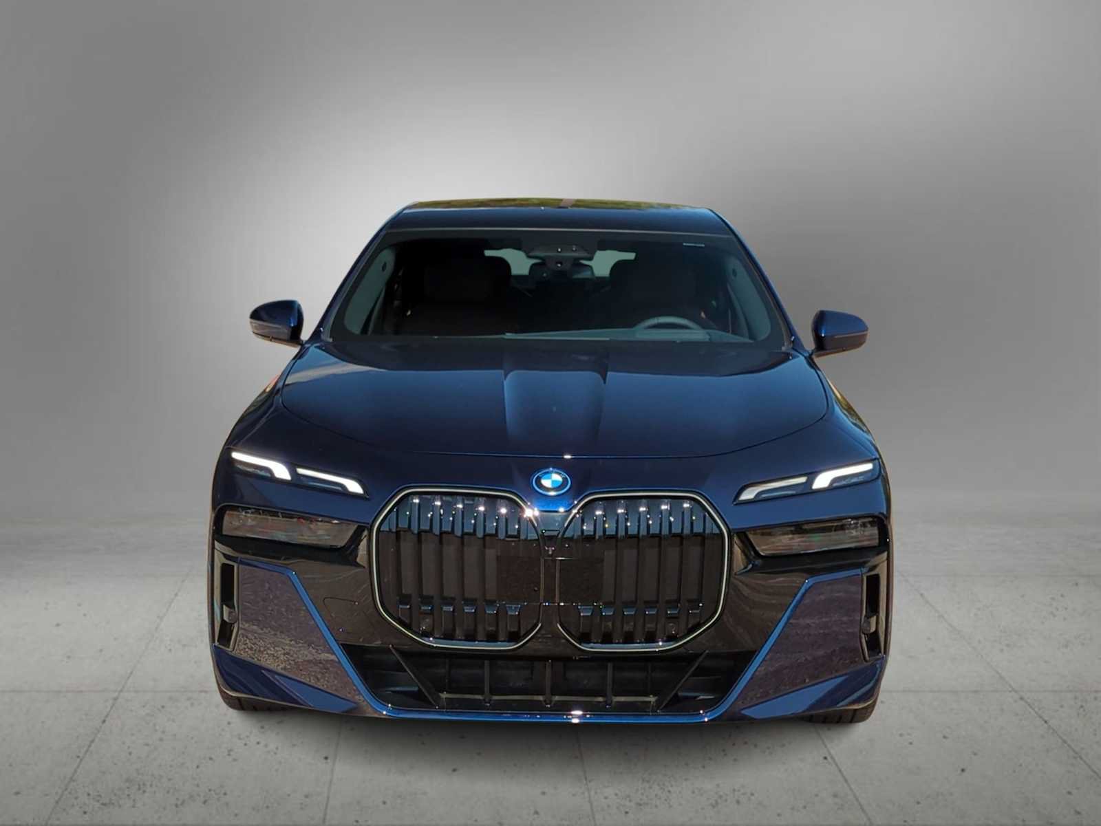 New 2026 BMW i7 xDrive60 AWD/4WD image 3