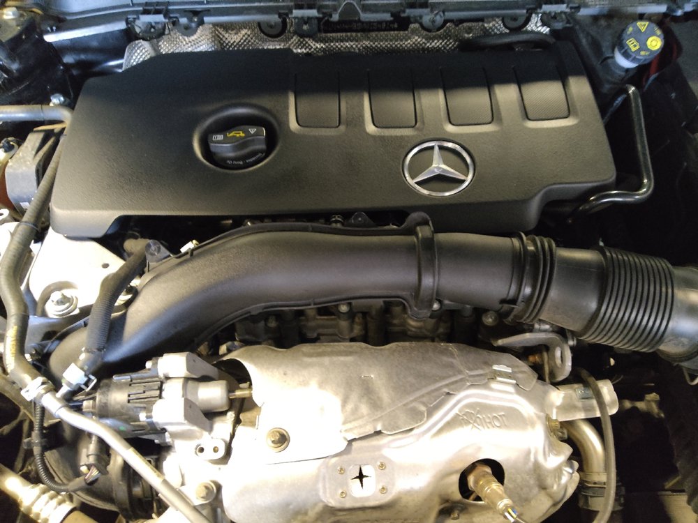 Used 2021 Mercedes-Benz GLB 250 4MATIC w/ Premium Package image 30