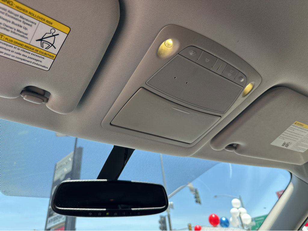 Used 2020 Nissan Pathfinder SV image 24