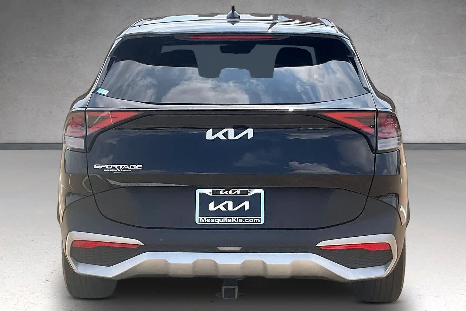 Used 2023 Kia Sportage EX FWD image 5