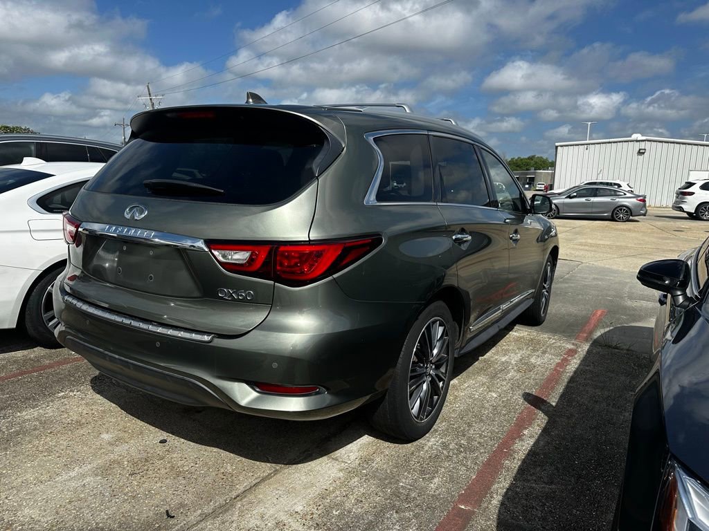 Used 2016 INFINITI QX60 FWD w/ Deluxe Technology Package image 4