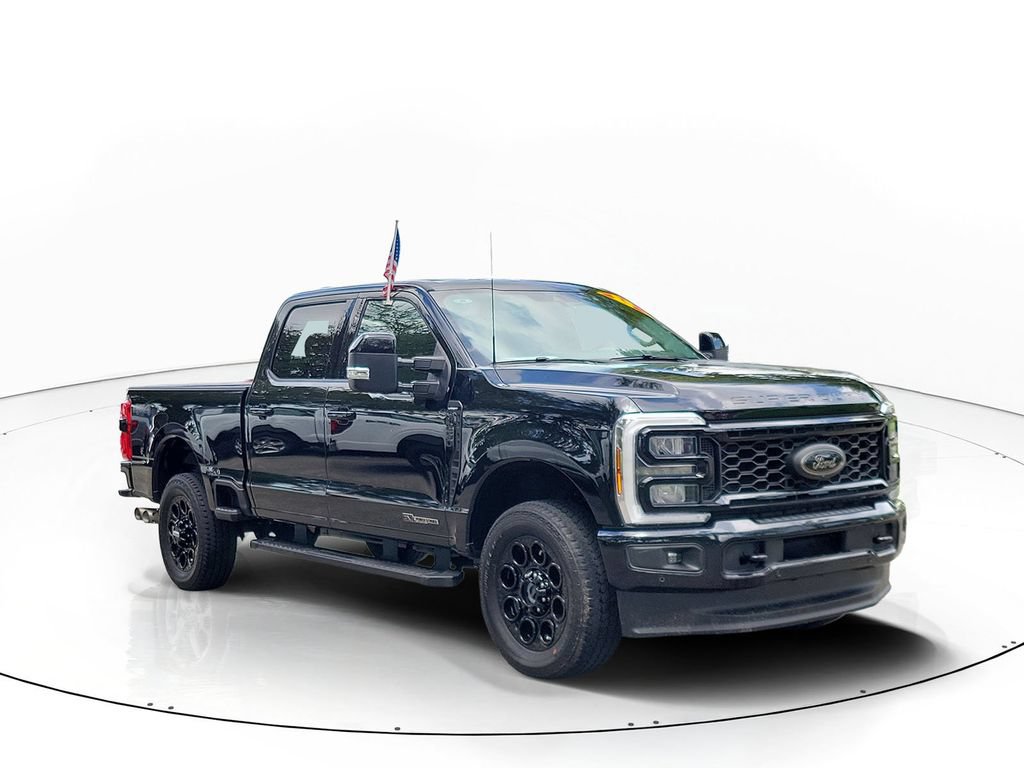Used 2025 Ford F250 Lariat w/ Lariat Ultimate Package AWD/4WD video 2