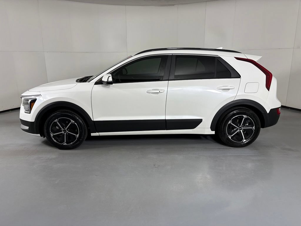 Used 2024 Kia Niro EX FWD image 5