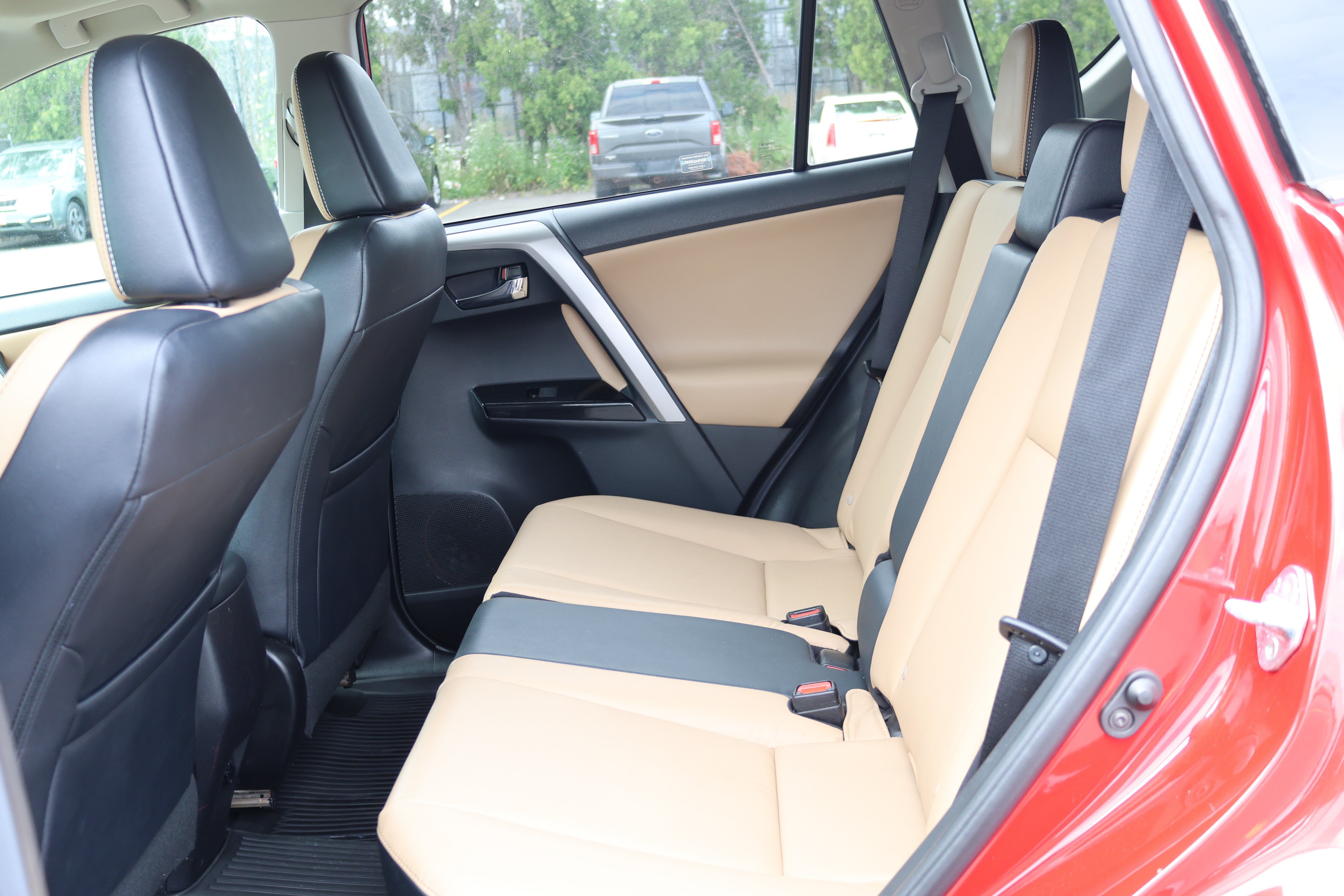 Used 2016 Toyota RAV4 Limited AWD/4WD image 13