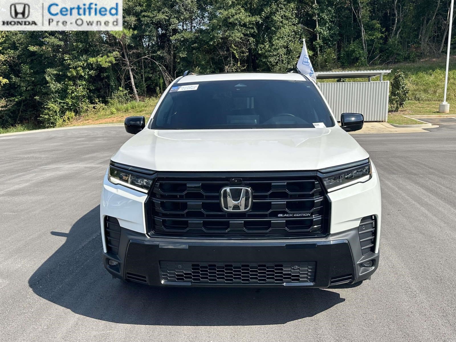 Certified 2026 Honda Pilot Black Edition image 2