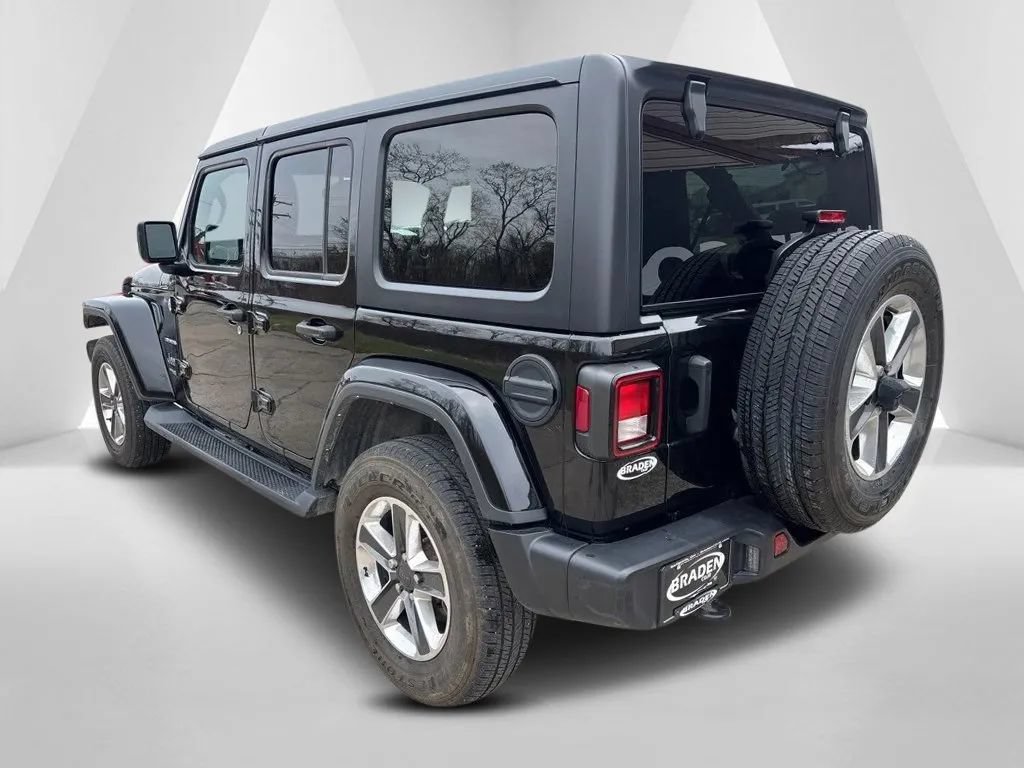 Used 2021 Jeep Wrangler Unlimited Sahara AWD/4WD image 8