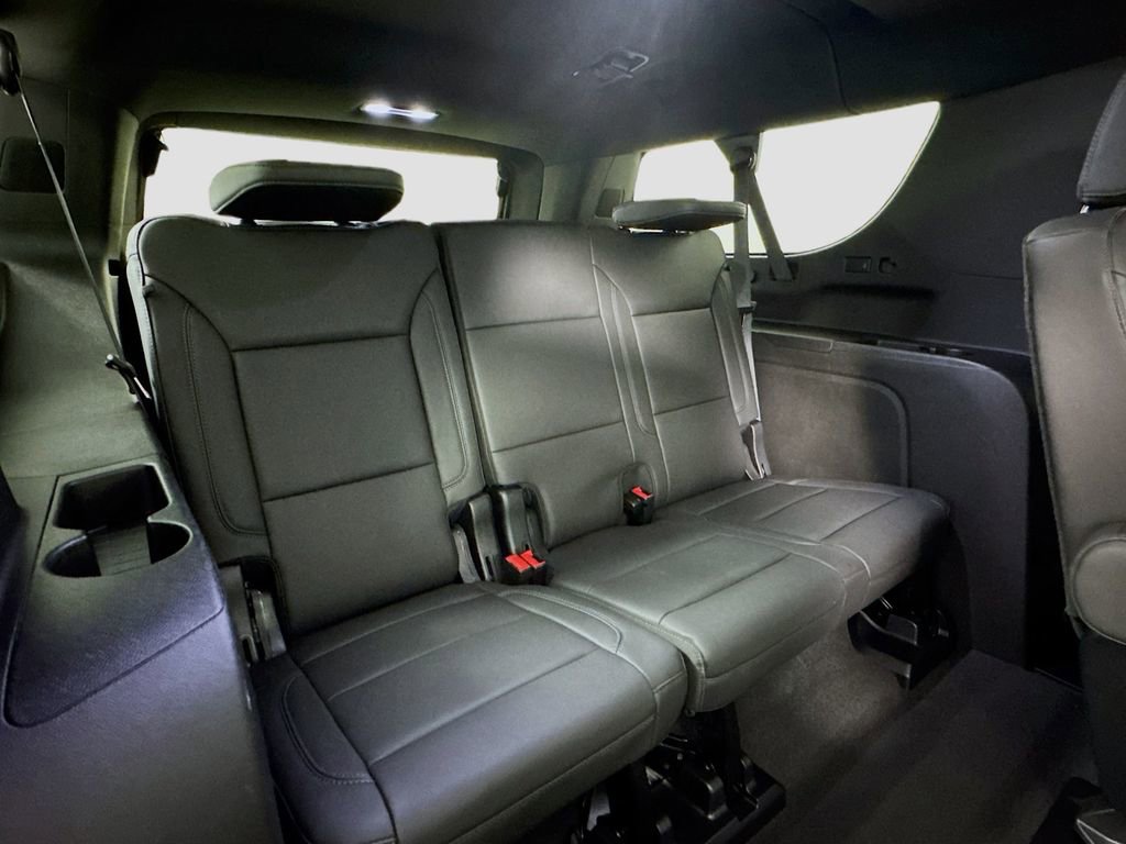 Used 2024 Chevrolet Suburban Z71 w/ Off-Road Capability Package image 25