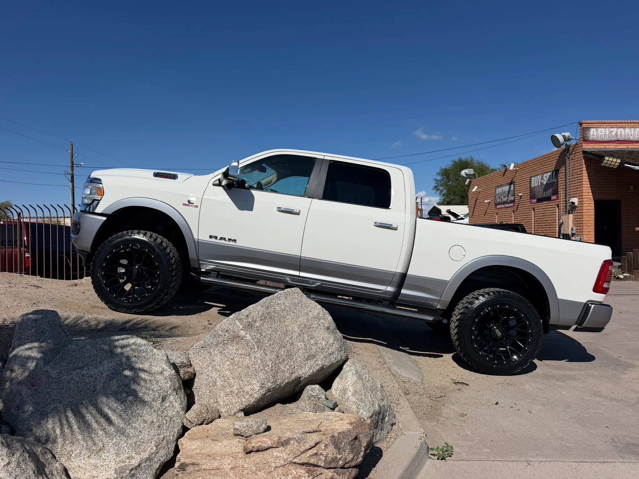 Used 2022 RAM 3500 Laramie AWD/4WD image 1
