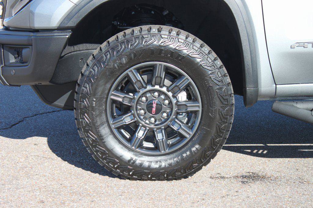 New 2026 GMC Sierra 1500 AT4X image 4