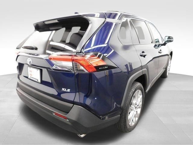 Used 2023 Toyota RAV4 XLE Premium image 13