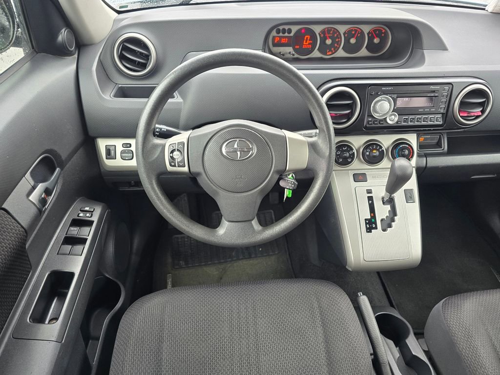 Used 2010 Scion xB image 10