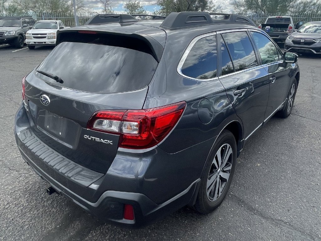 Used 2018 Subaru Outback 2.5i Limited AWD/4WD image 13