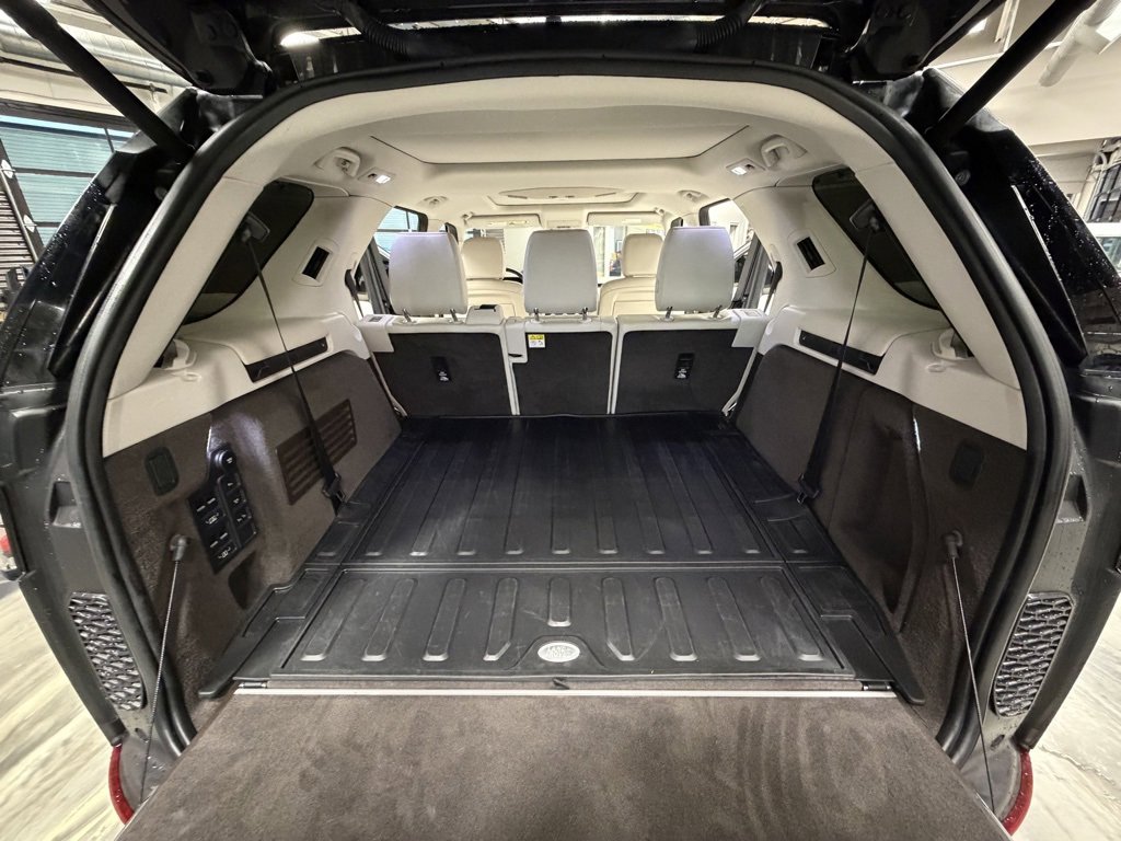 Used 2019 Land Rover Discovery HSE image 53