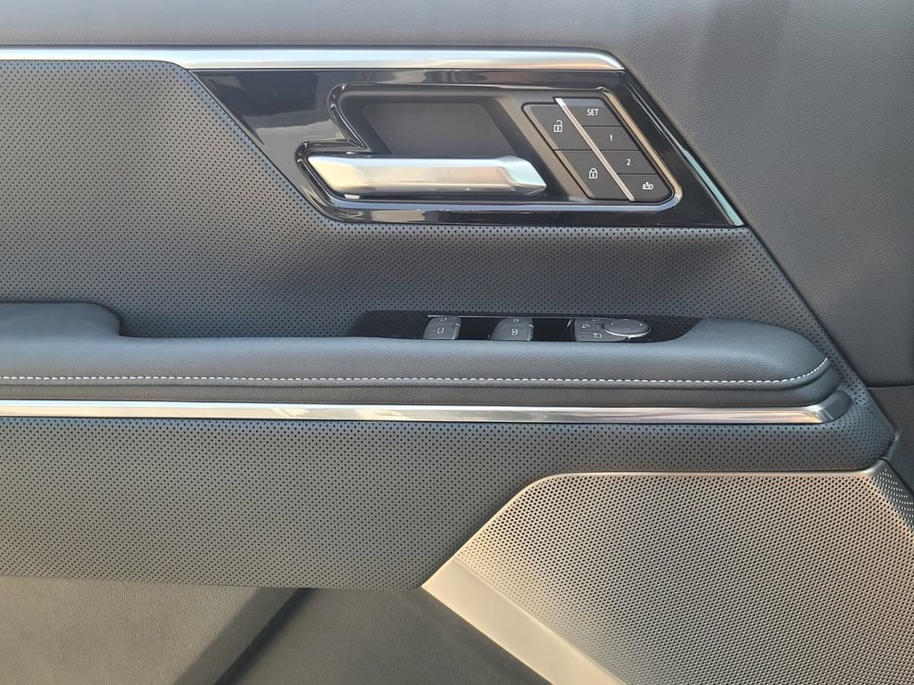New 2024 GMC Sierra EV Denali AWD/4WD image 14