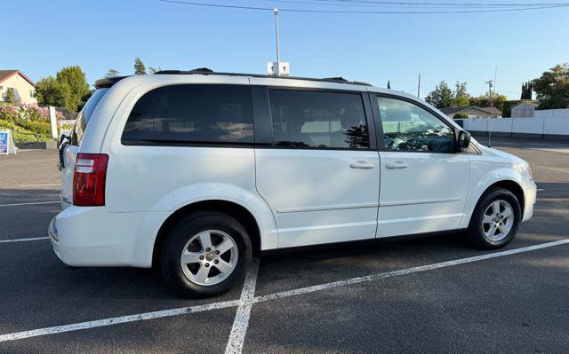 Used 2010 Dodge Grand Caravan Hero FWD image 8