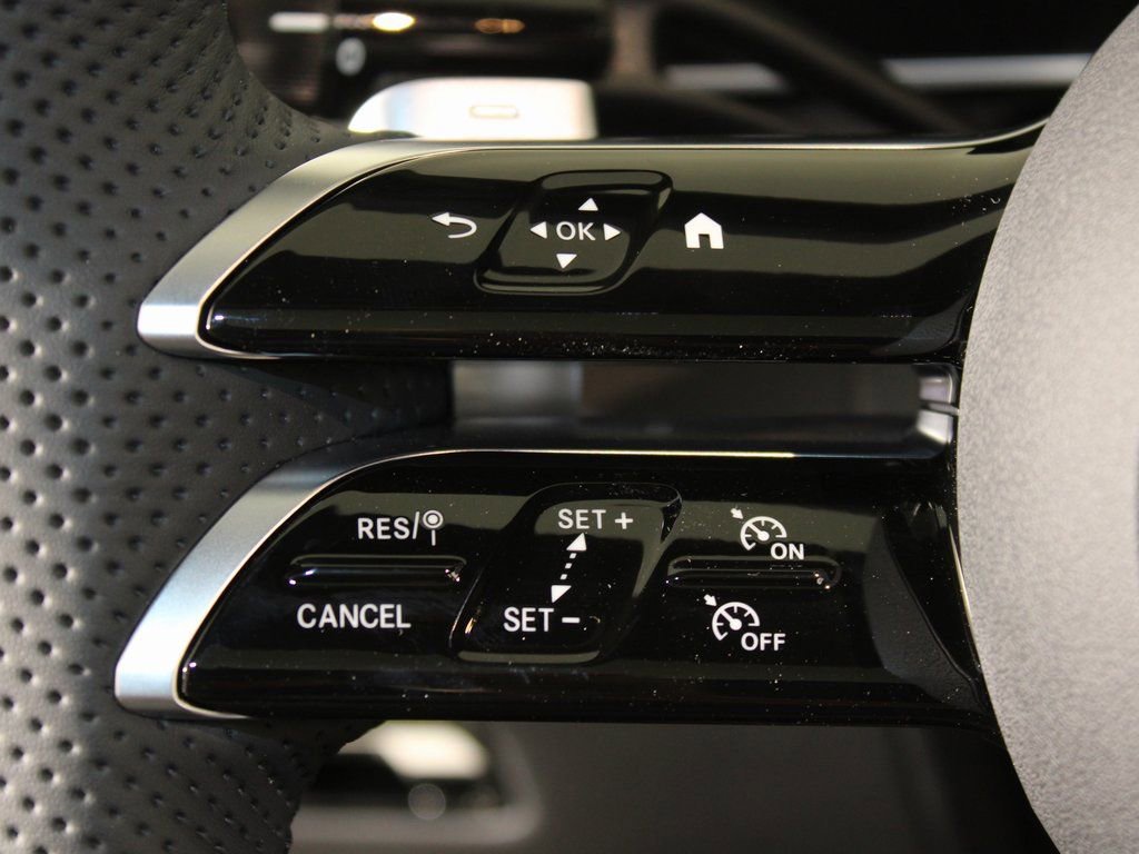 Certified 2026 Mercedes-Benz GLC 300 4MATIC image 19