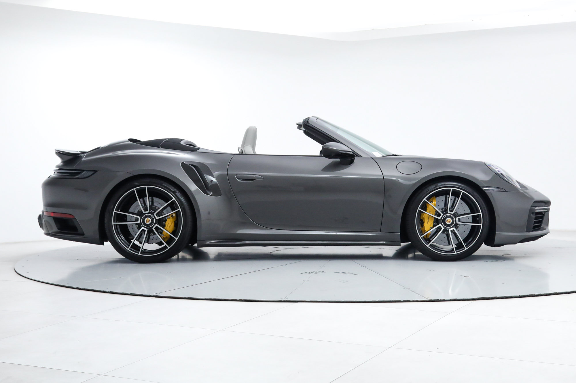 Used 2022 Porsche 911 Turbo S AWD/4WD image 7