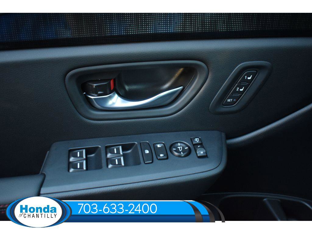 New 2025 Honda Pilot Black Edition image 33