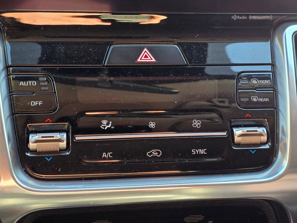 Used 2022 Kia Sorento SX image 35