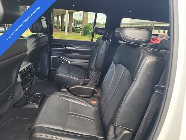 Used 2024 Jeep Wagoneer Series II AWD/4WD image 17