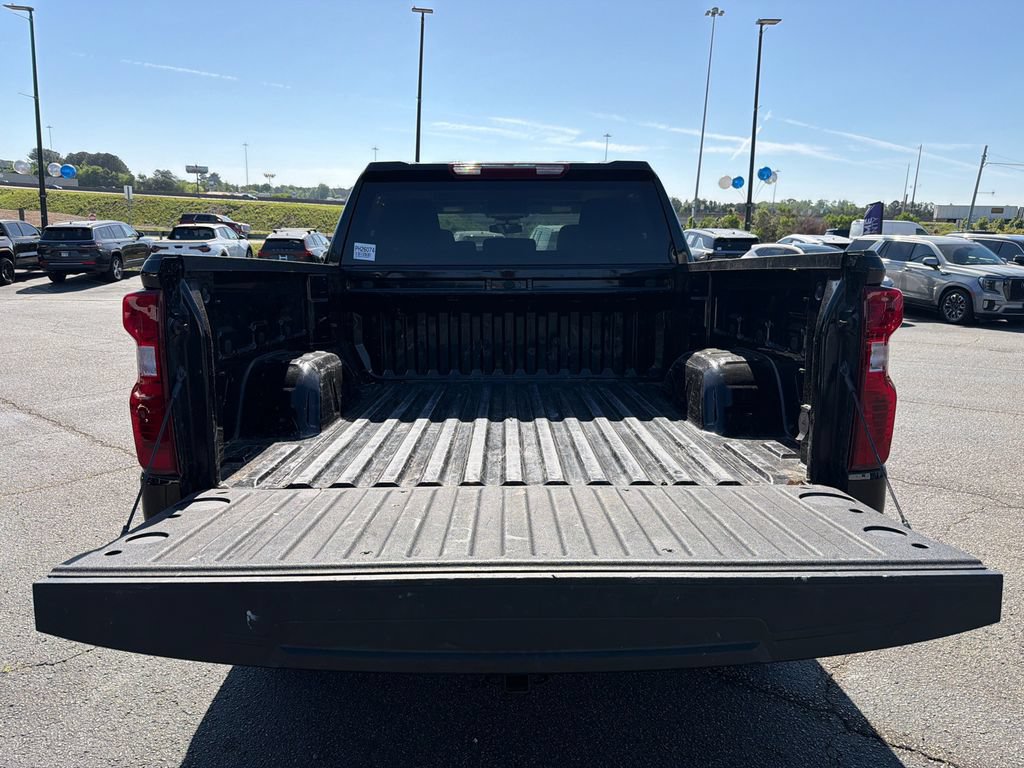 Used 2025 Chevrolet Silverado 1500 LT AWD/4WD image 18