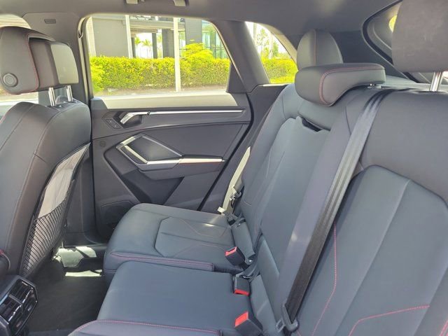 Certified 2025 Audi Q3 2.0T Premium Plus w/ Premium Plus Package AWD/4WD image 11