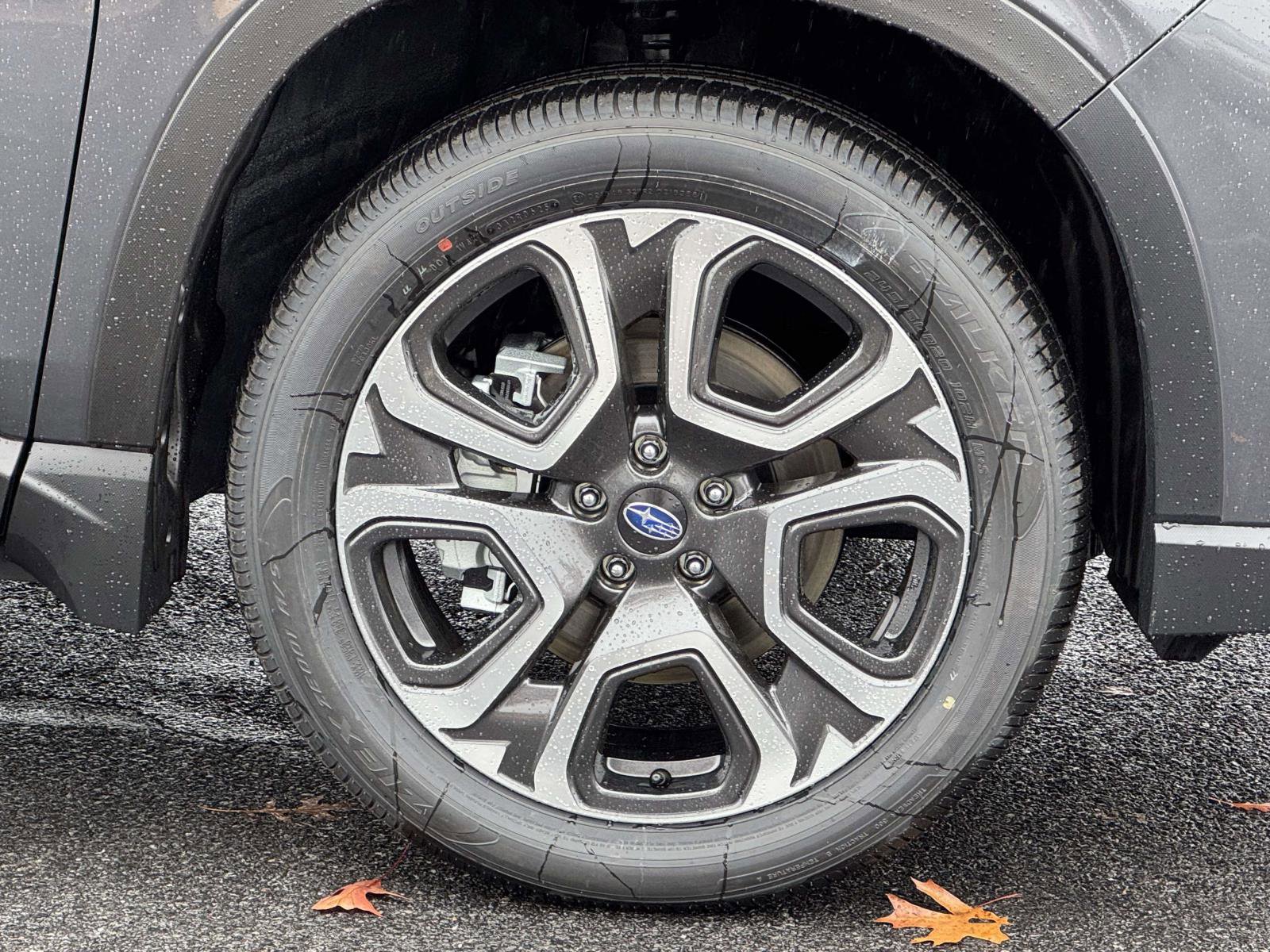 New 2025 Subaru Ascent Limited image 7