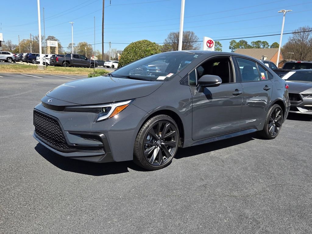 Certified 2025 Toyota Corolla SE image 3