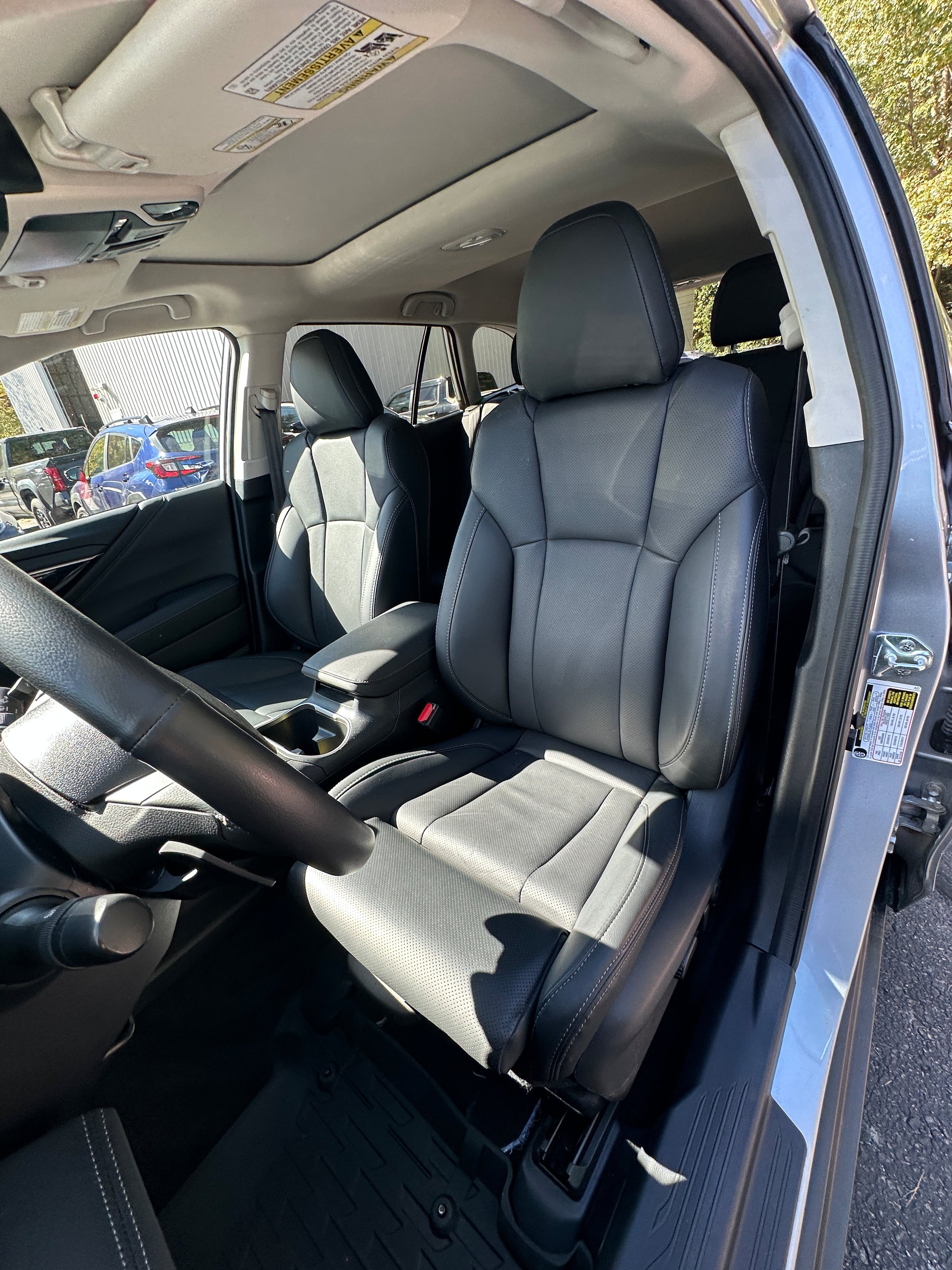 Used 2025 Subaru Outback Limited AWD/4WD image 23